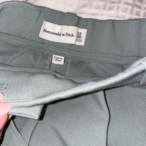 Abercrombie & Fitch Sage Green Pantsuit - Picture 5 of 7